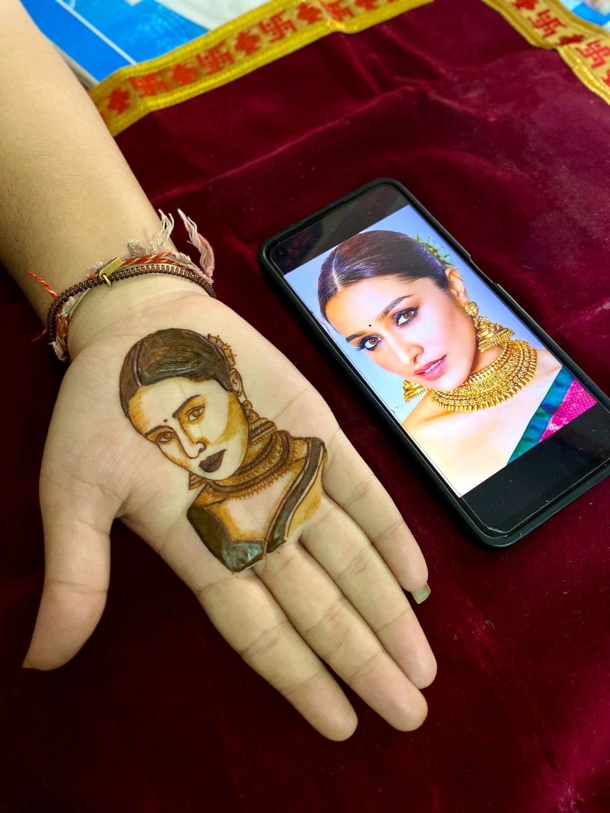 Mehendi Artist in Mehendi Artist in Paschim Vihar